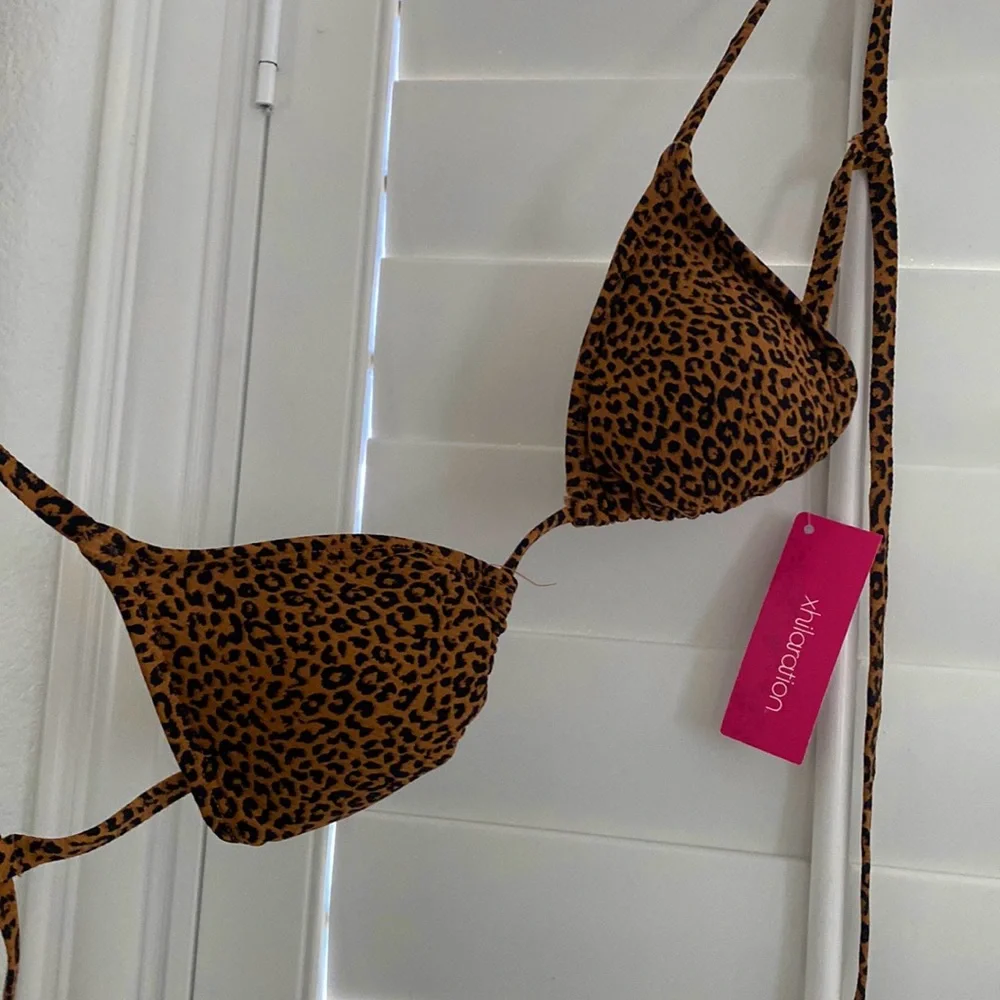 Target Triangle Bikini Top - Picture 1 of 1